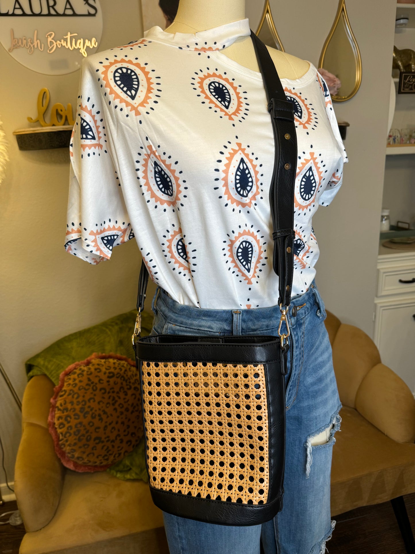 Leather Crossbody Bucket Bag