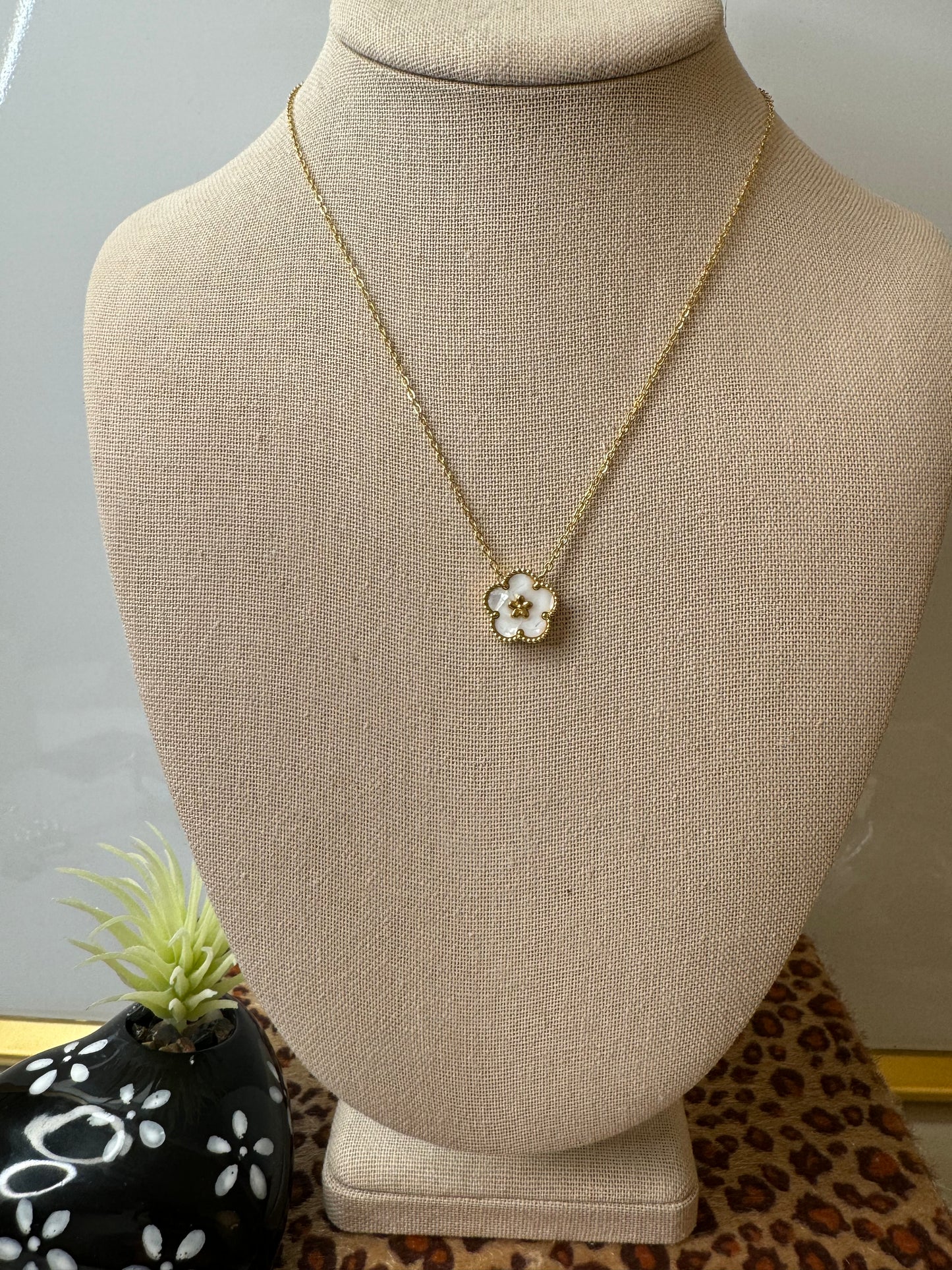 White Flower Necklace