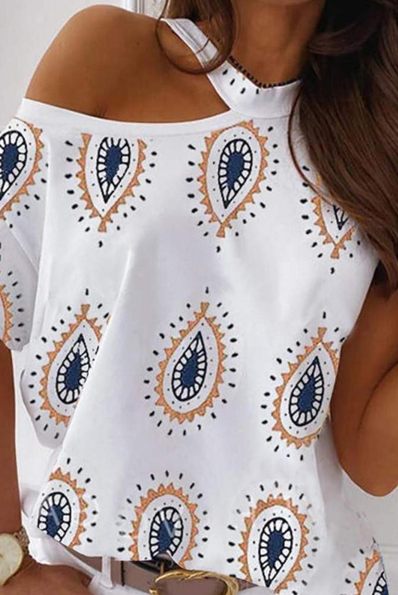 Cold Shoulder Sleeve Tee