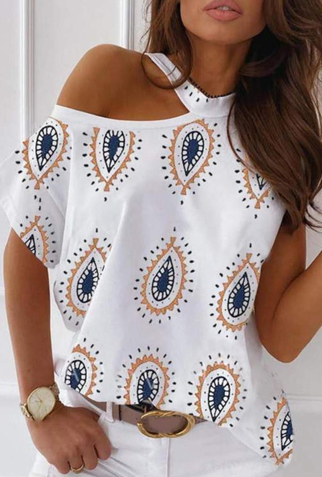 Cold Shoulder Sleeve Tee