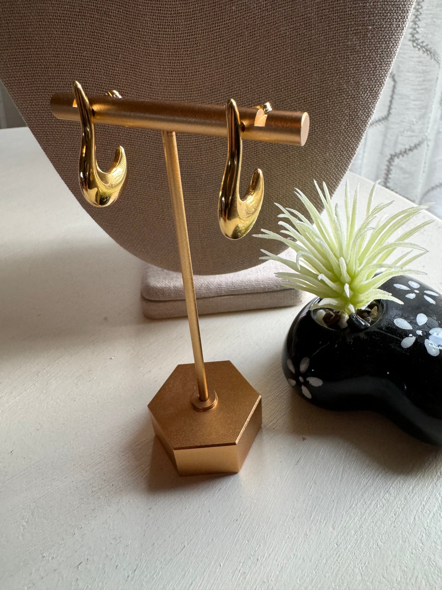 Pricilla Earrings Gold
