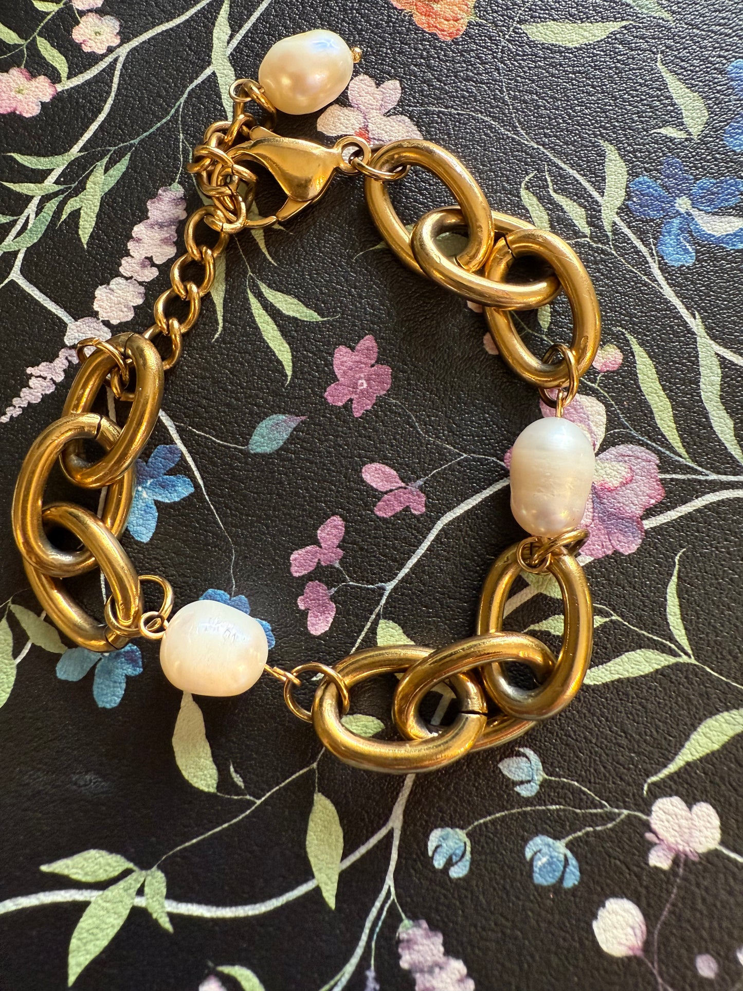 Golden Pearl Link Bracelet