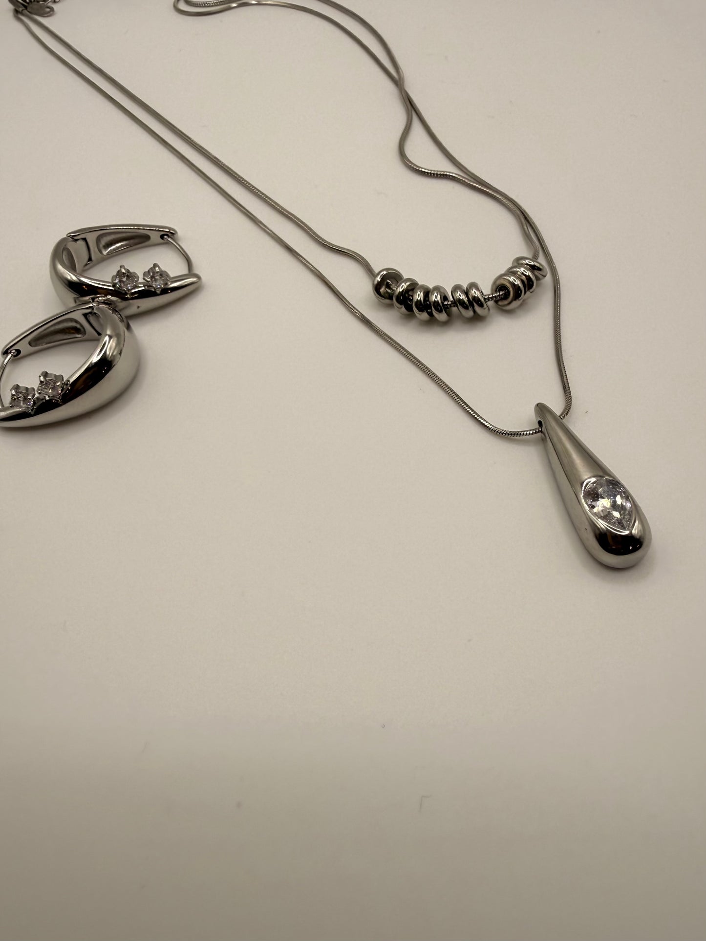 Monroe Drop Necklace
