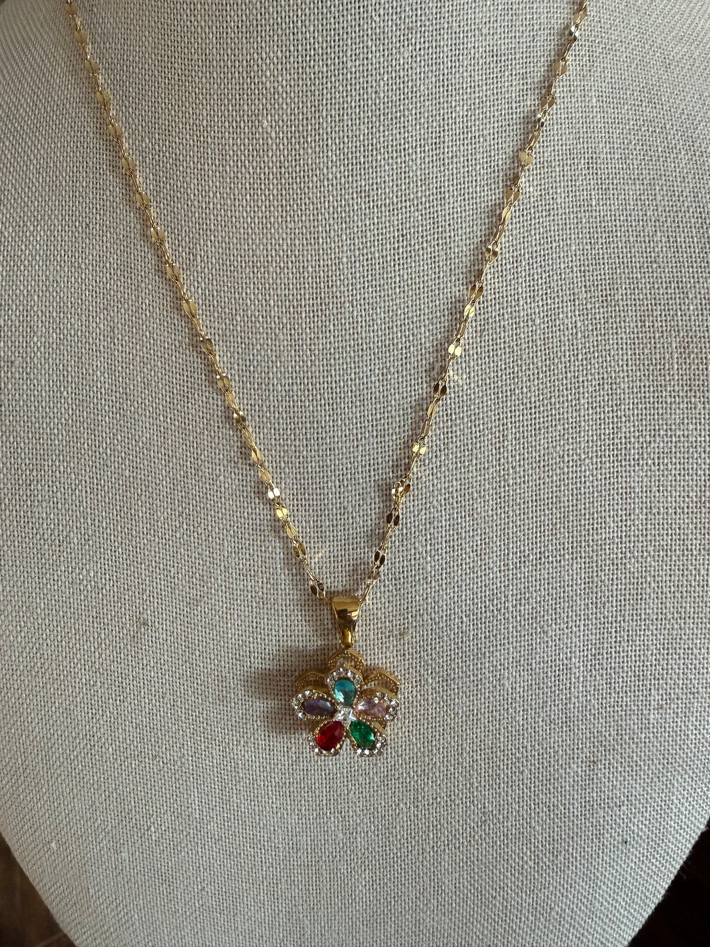 Holiday Bloom Necklace