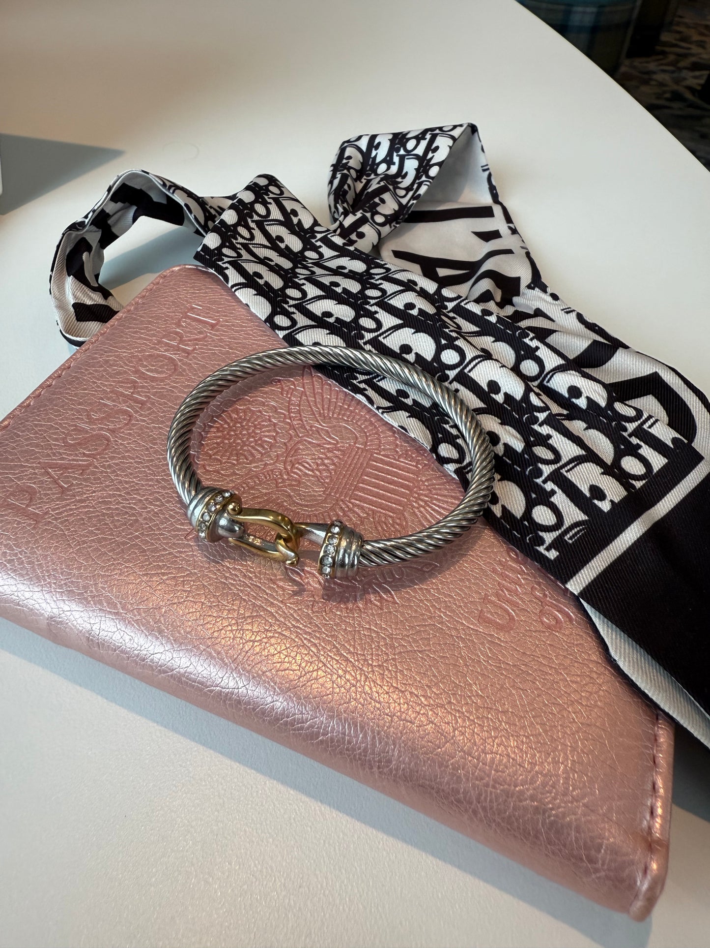 The Luxe Link