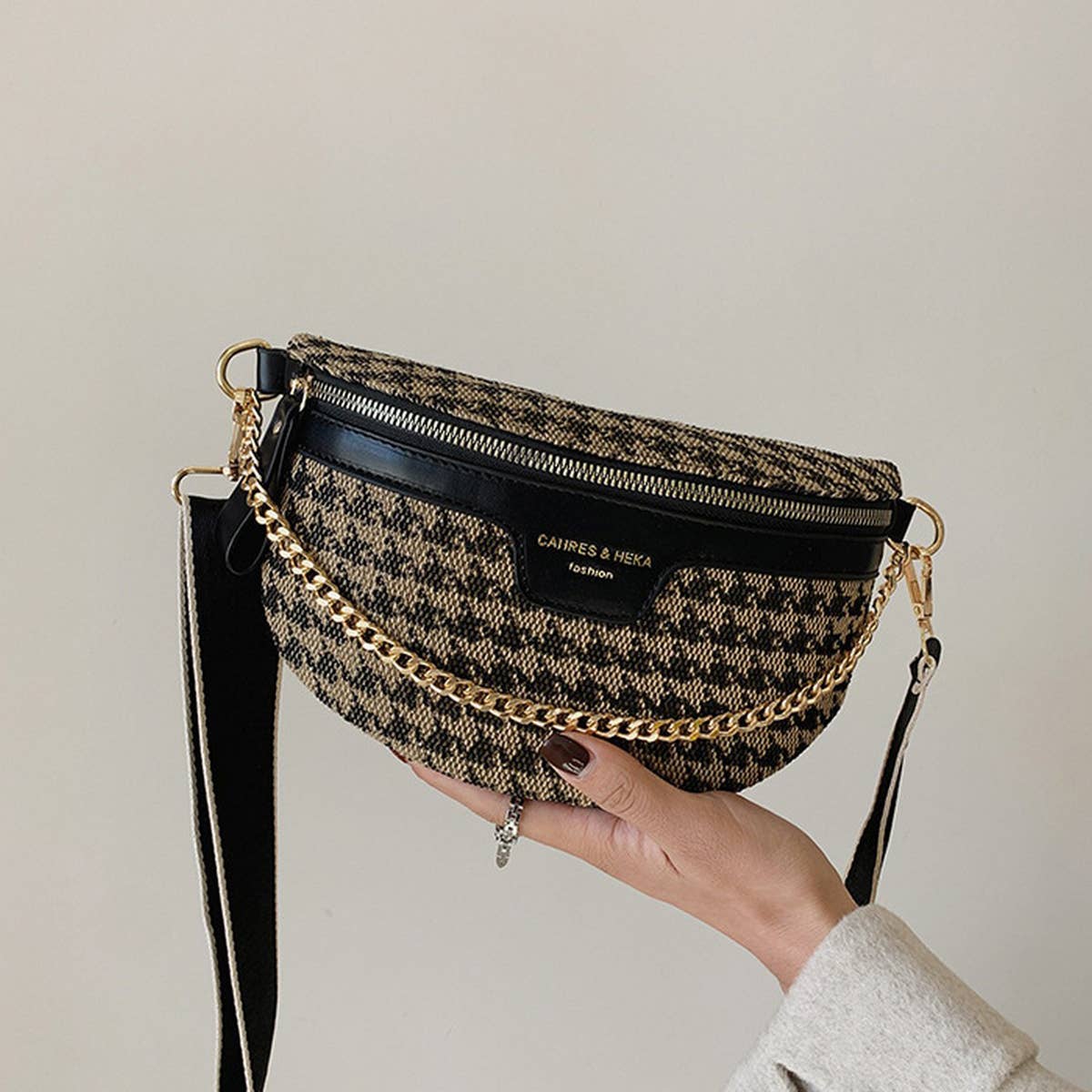 CHECKERED PRINT BLACK CHAIN STRAP FANNY BELT BAG