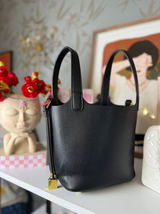 Daily Bucket Bag