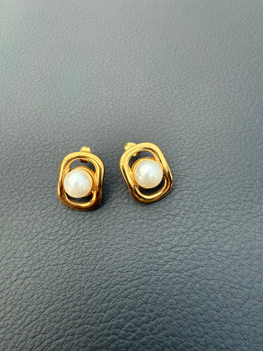 Pearl Luxe Studs