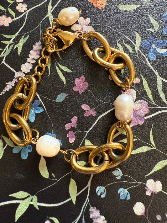 Golden Pearl Link Bracelet